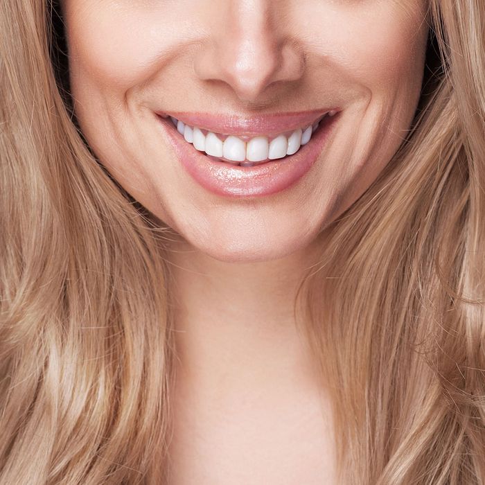 Veneers Vs Implants How They Differ Boulder Smiles Dentist Boulder Co Cosmetic Dentistry 5203